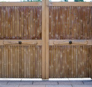 eco friendly ways to make a gate bamboo