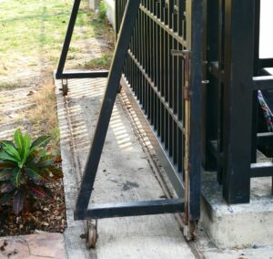 causes of noisy driveway gates 1