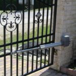 5 Tips For Troubleshooting Noisy Driveway Gates